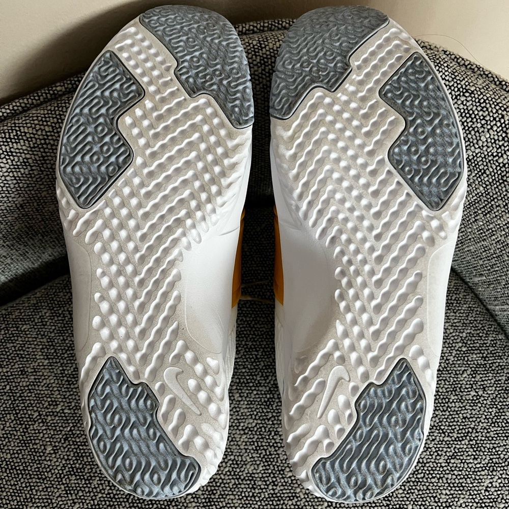 Nike Women's Renew In-Season Tr 10 Running Athletic Shoes - Picture 5 of 7